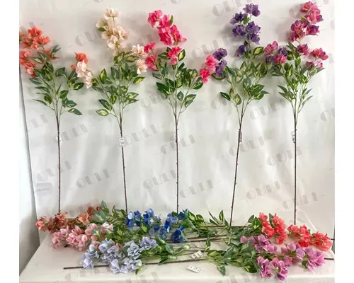Cómo mantener las flores artificiales que se ven frescas